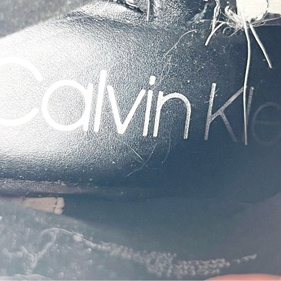 CALVIN KLEIN DENEICE WHITE FAUX LEATHER SIDE ZIP ANKLE BOOTIES WOMENS SZ 11 - Picture 9 of 11